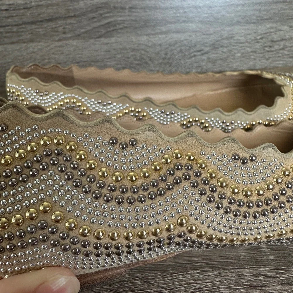 Chloe Lauren Ballet Flats 8.5 / 39 Scalloped Studded Tan Suede Gold Silver - Picture 7 of 12